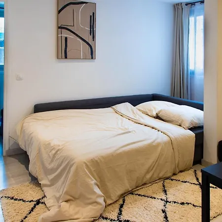 Le Victorieux - 2 Pieces -proche Paris Apartment